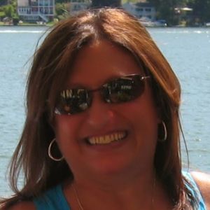 Meet your Posher, Joni